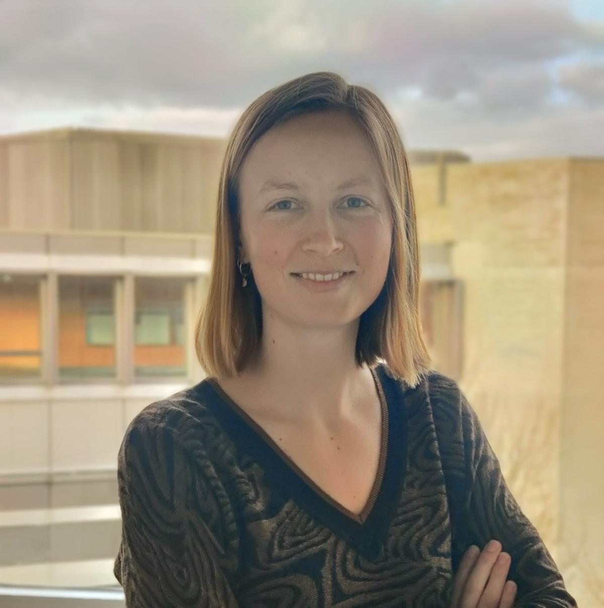 Dr.  Helena Braet